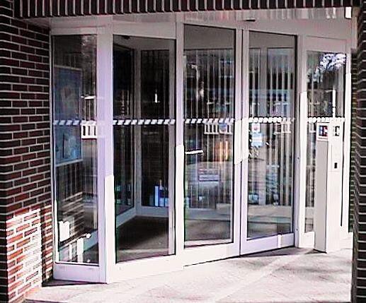 Schiebetüranlage in Rahmenkonstruktion